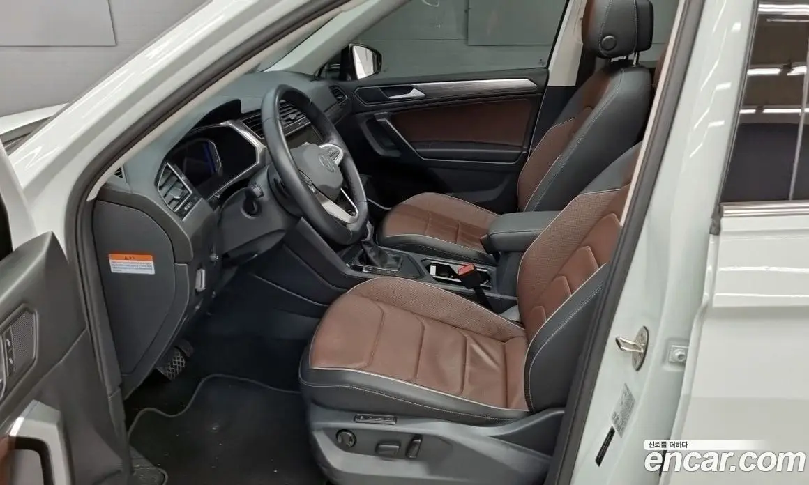 Volkswagen Tiguan 2022 2.0 автомат (гидро), фото 10