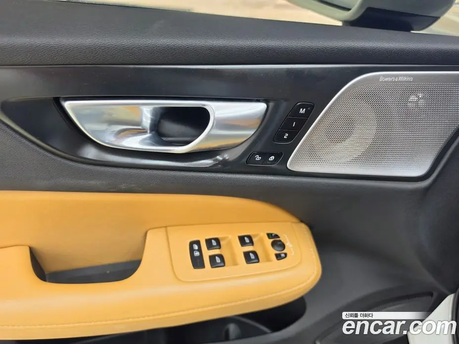 Volvo V60 2021 2.0 автомат (гидро), фото 18
