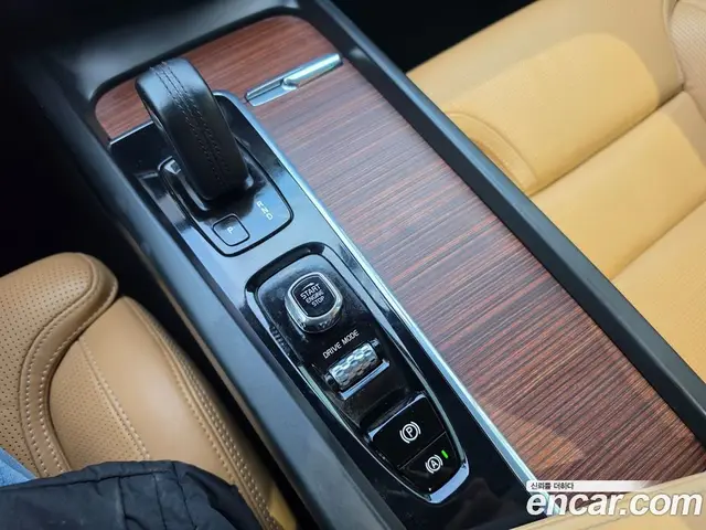 Volvo V60 2021 2.0 автомат (гидро), миниатюра 9