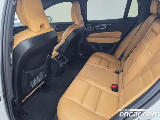 Volvo V60 2021 2.0 автомат (гидро), миниатюра 10