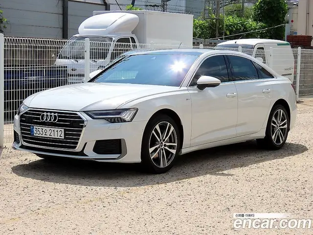 Audi A6 2023 2.0 автомат (гидро), миниатюра 2