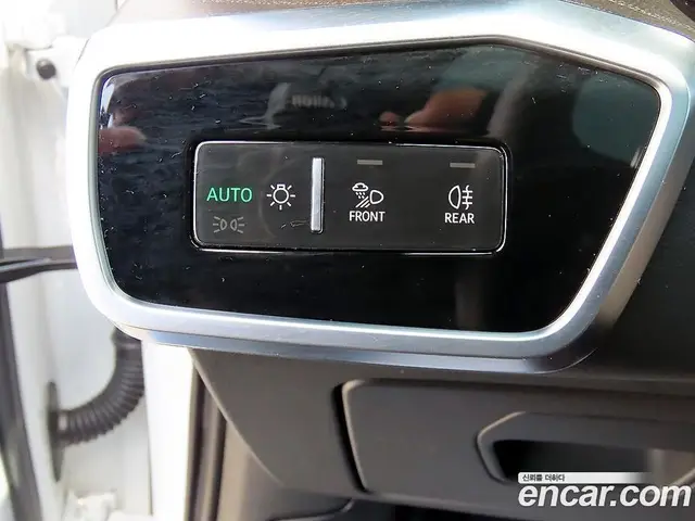 Audi A6 2023 2.0 автомат (гидро), миниатюра 12