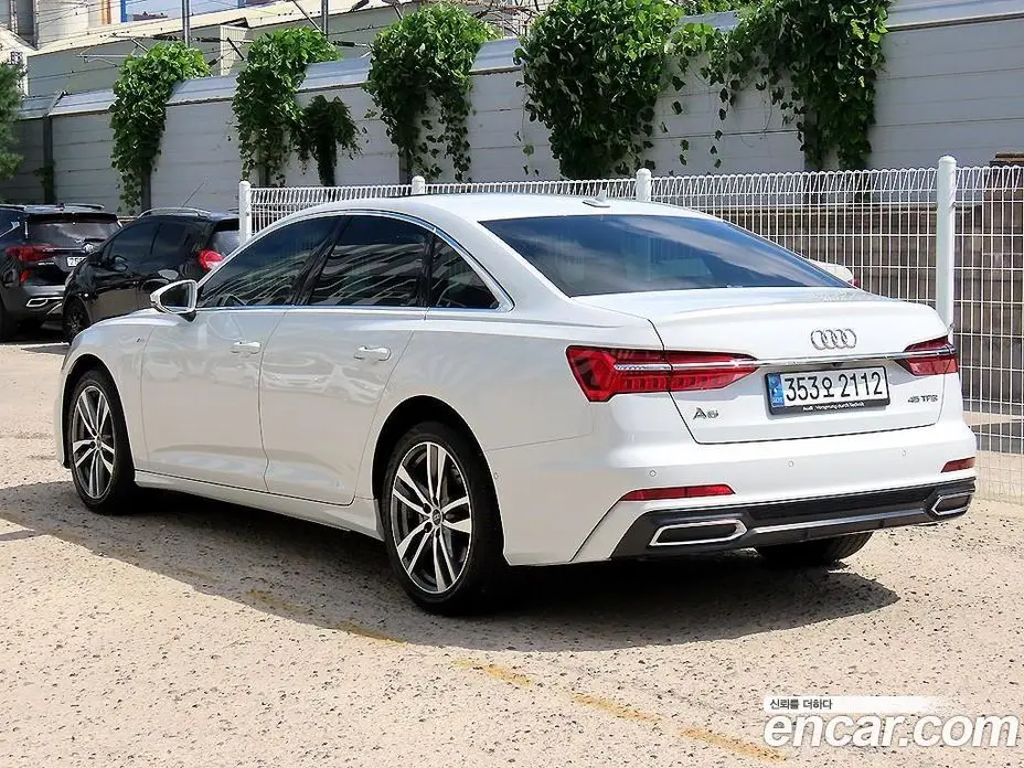 Audi A6 2023 2.0 автомат (гидро), фото 3
