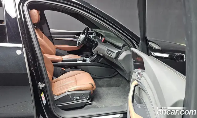 Audi e-tron 2020 0.2 автомат (гидро), миниатюра 11