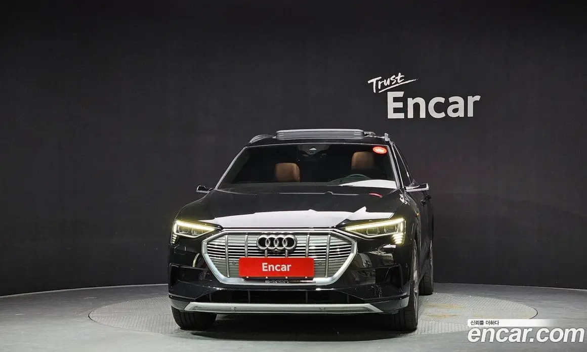 Audi e-tron 2020 0.2 автомат (гидро), фото 3