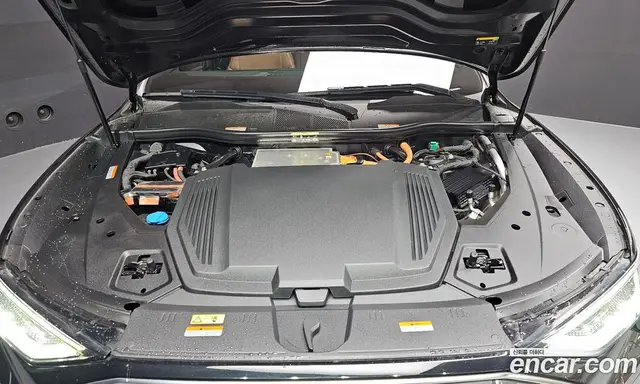 Audi e-tron 2020 0.2 автомат (гидро), миниатюра 6