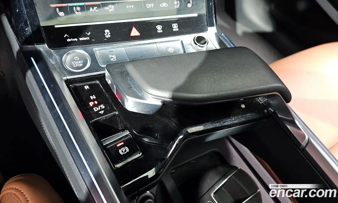 Audi e-tron 2020 0.2 автомат (гидро), фото 9