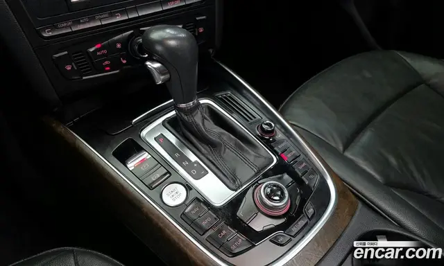 Audi Q5 2009 2.0 автомат (гидро), миниатюра 9