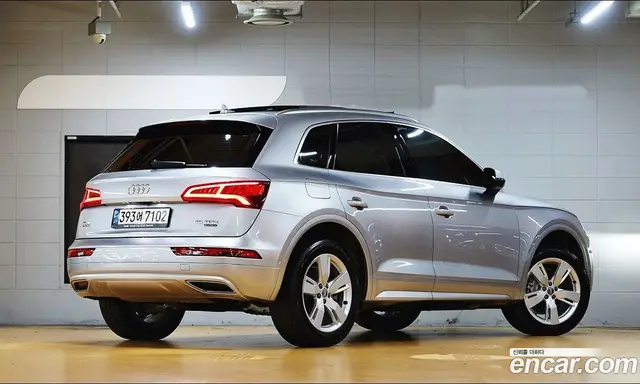 Audi Q5 2020 2.0 автомат (гидро), миниатюра 2