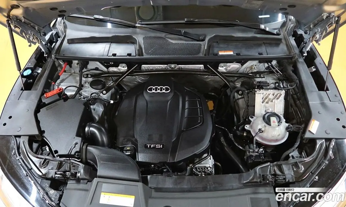 Audi Q5 2020 2.0 автомат (гидро), фото 6