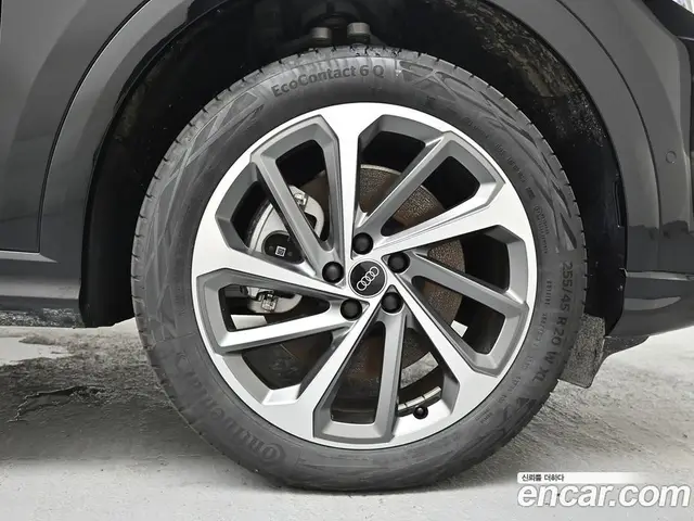 Audi Q5 2025 2.0 автомат (гидро), миниатюра 5
