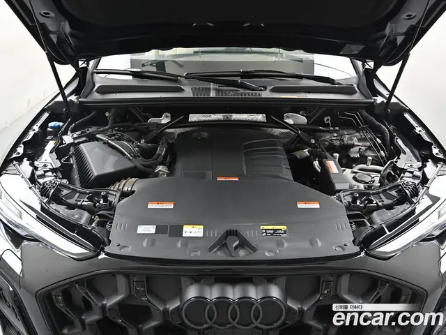 Audi Q5 2025 2.0 автомат (гидро), миниатюра 6
