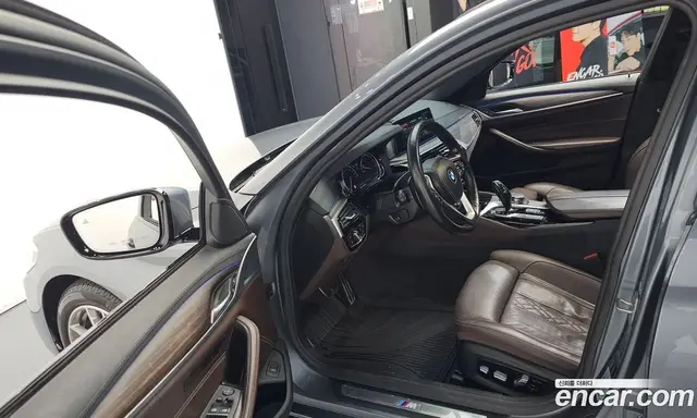 BMW 5 серия 2017 2.0 автомат (гидро), миниатюра 10