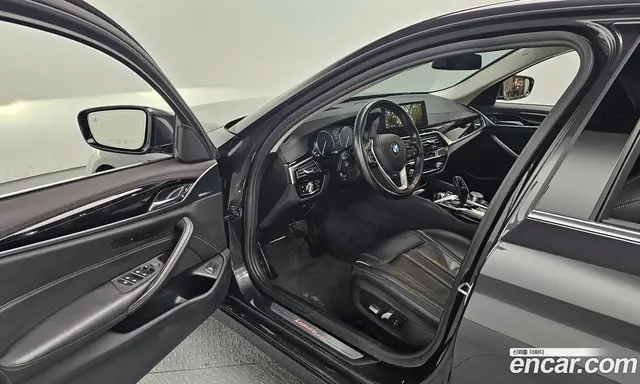 BMW 5 серия 2018 2.0 автомат (гидро), миниатюра 11