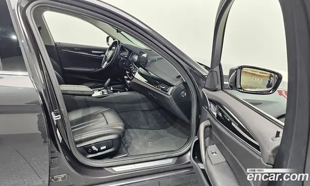 BMW 5 серия 2018 2.0 автомат (гидро), миниатюра 10