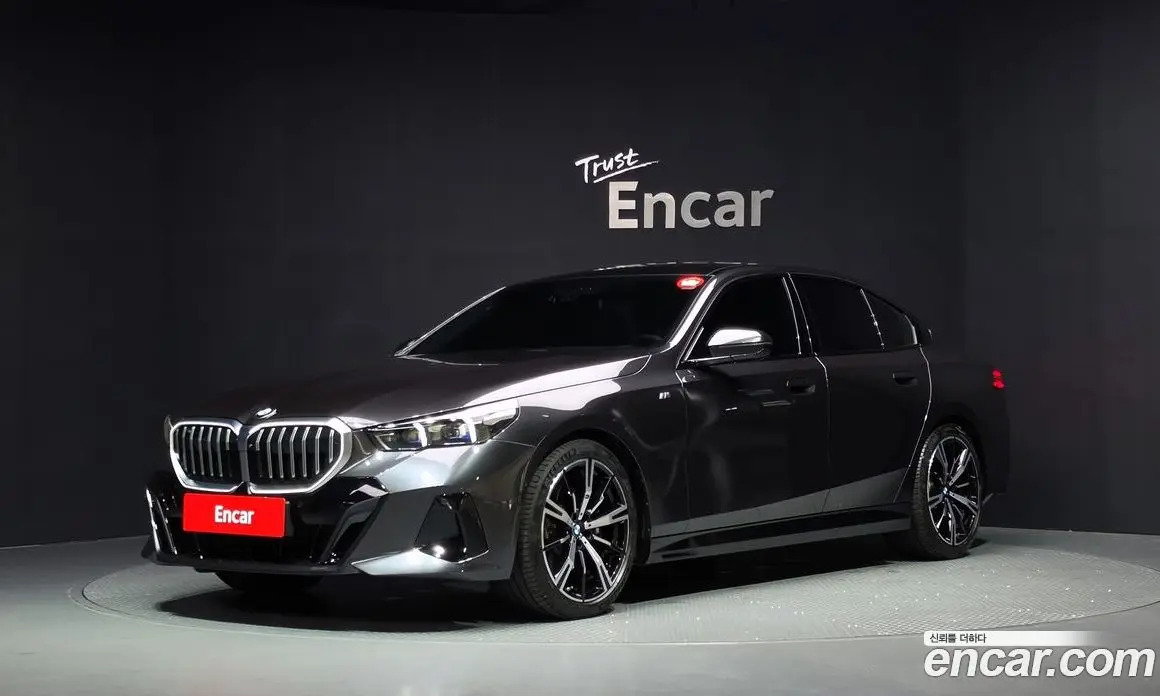 BMW 5 серия 2024 2.0 автомат (гидро), фото 1 BMW 5 серия 2024 2.0 автомат (гидро), фото 1