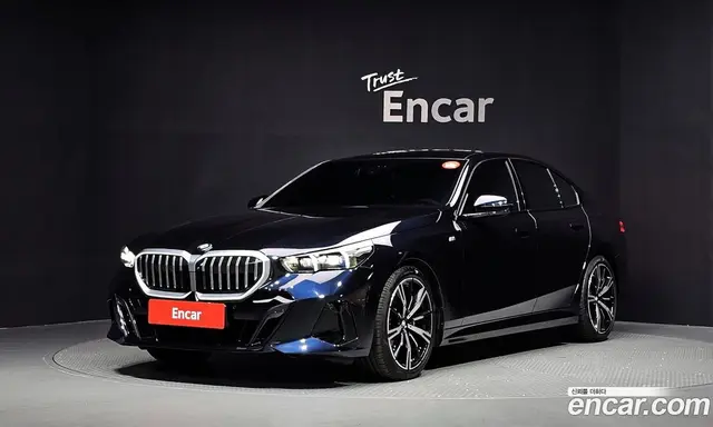 BMW 5 серия, 2024, 6 360 км