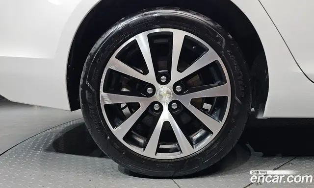 Chevrolet Malibu 2015 2.0 автомат (гидро), миниатюра 5
