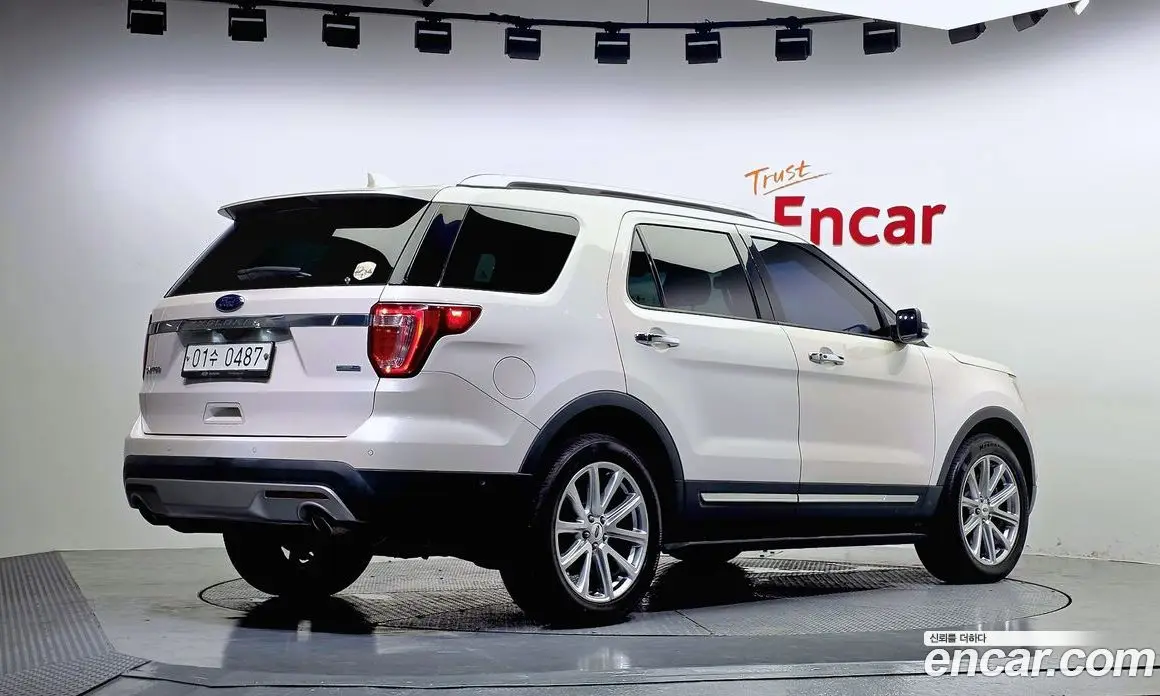 Ford Explorer 2016 2.3 автомат (гидро), фото 2 Ford Explorer 2016 2.3 автомат (гидро), фото 2