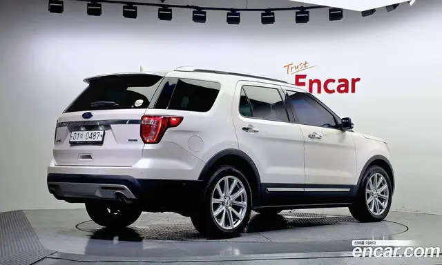 Ford Explorer 2016 2.3 автомат (гидро), миниатюра 2 Ford Explorer 2016 2.3 автомат (гидро), миниатюра 2