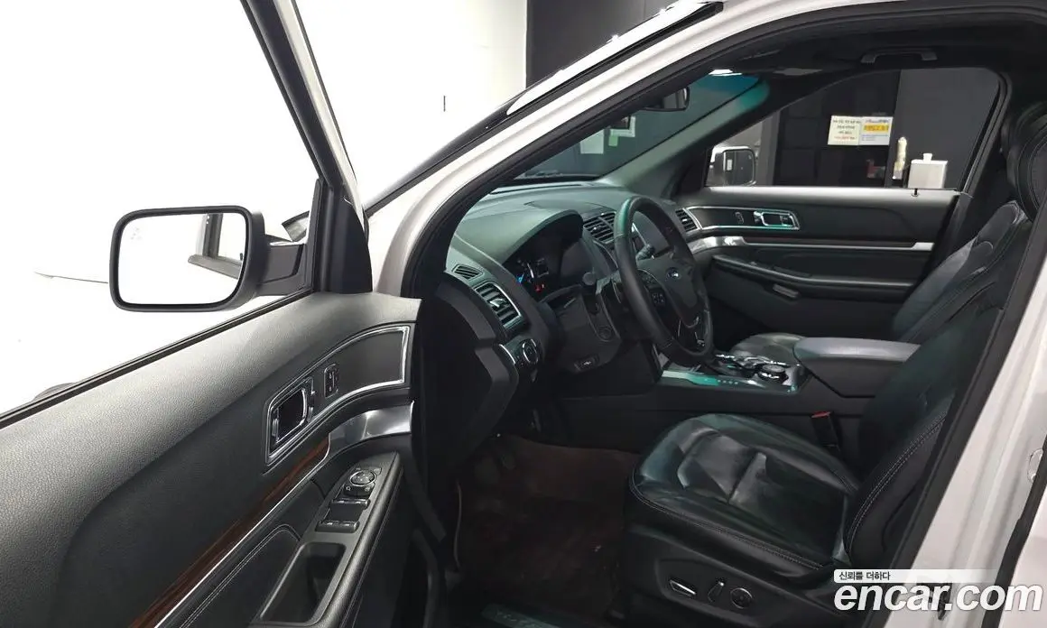 Ford Explorer 2016 2.3 автомат (гидро), фото 10 Ford Explorer 2016 2.3 автомат (гидро), фото 10