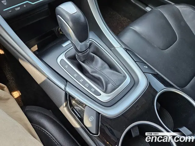 Ford Fusion 2013 2.0 автомат (гидро), миниатюра 9 Ford Fusion 2013 2.0 автомат (гидро), миниатюра 9