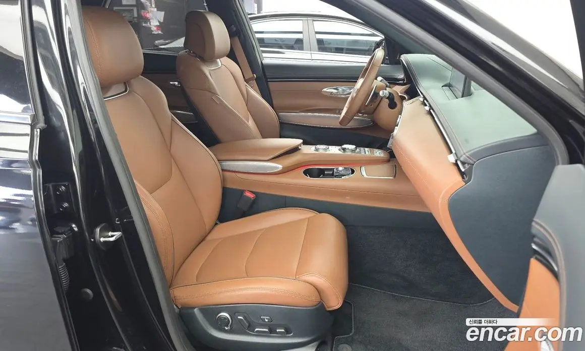 Genesis GV70 2022 2.5 автомат (гидро), фото 11 Genesis GV70 2022 2.5 автомат (гидро), фото 11