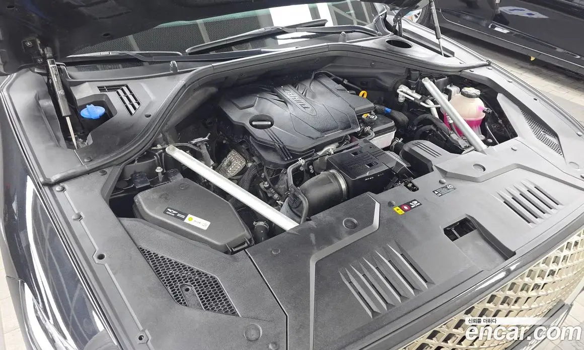 Genesis GV70 2022 2.5 автомат (гидро), фото 6 Genesis GV70 2022 2.5 автомат (гидро), фото 6