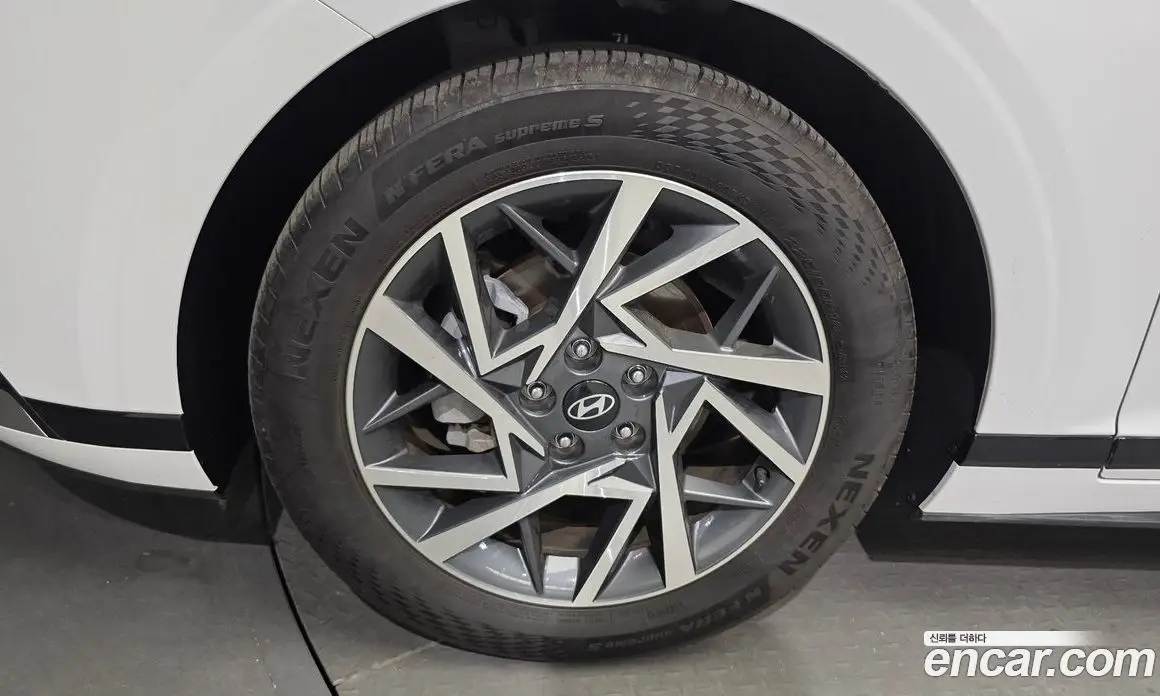 Hyundai Grandeur 2023 1.6 автомат (гидро), фото 5