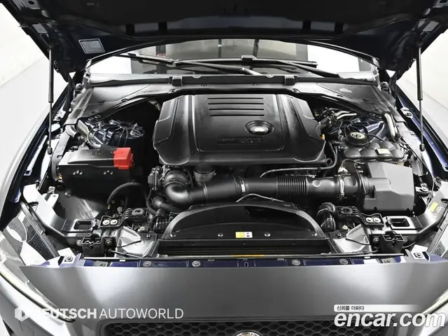 Jaguar XE 2015 2.0 автомат (гидро), миниатюра 6 Jaguar XE 2015 2.0 автомат (гидро), миниатюра 6
