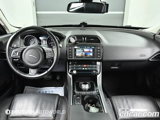Jaguar XE 2015 2.0 автомат (гидро), миниатюра 7 Jaguar XE 2015 2.0 автомат (гидро), миниатюра 7