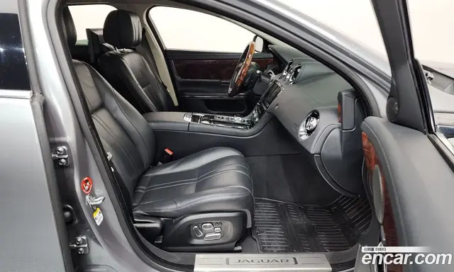 Jaguar XJ 2014 3.0 автомат (гидро), миниатюра 11