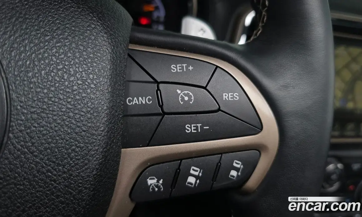 Jeep Cherokee 2015 3.0 автомат (гидро), фото 18