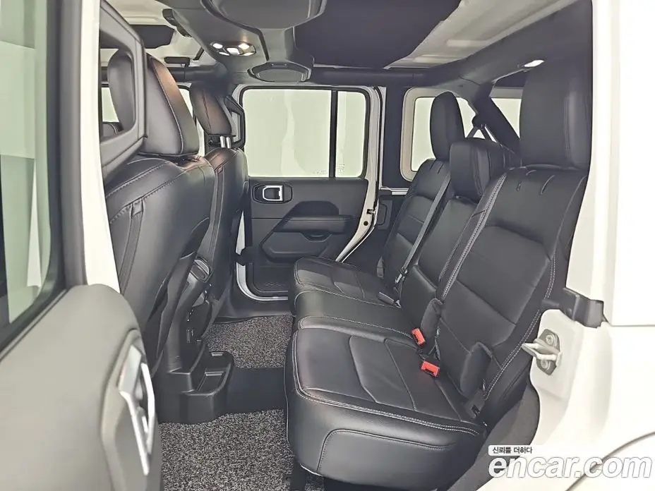 Jeep Wrangler 2021 2.0 автомат (гидро), фото 12 Jeep Wrangler 2021 2.0 автомат (гидро), фото 12