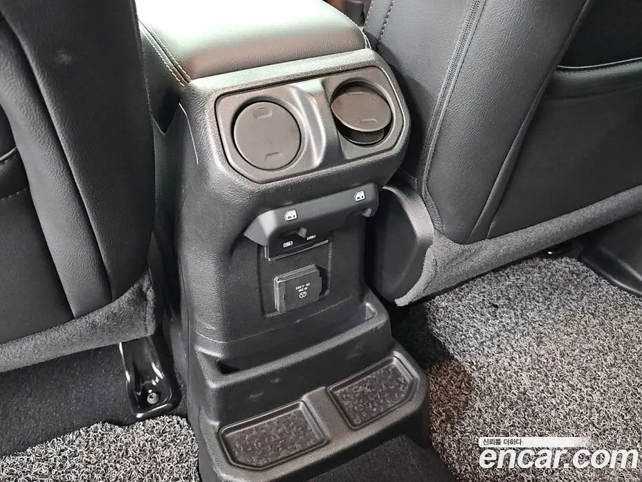 Jeep Wrangler 2021 2.0 автомат (гидро), фото 13 Jeep Wrangler 2021 2.0 автомат (гидро), фото 13