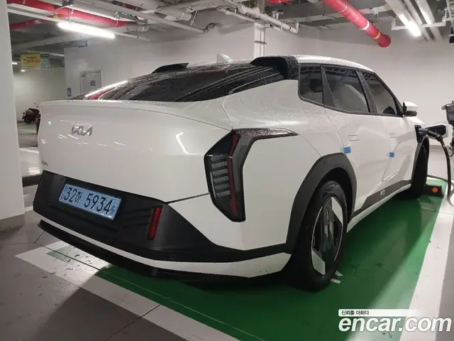 Kia EV4 2025 автомат (гидро), миниатюра 2
