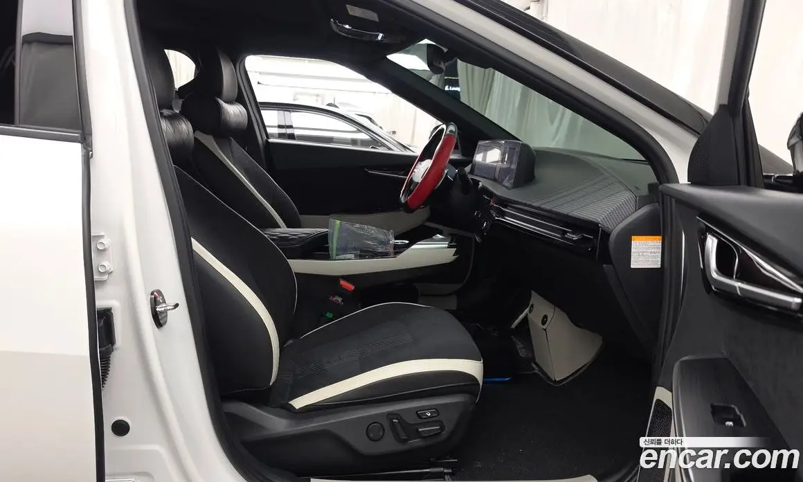 Kia EV6 2023 0.1 автомат (гидро), фото 11 Kia EV6 2023 0.1 автомат (гидро), фото 11