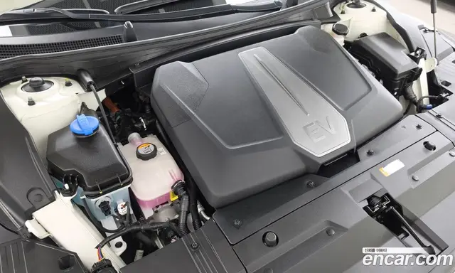 Kia EV6 2023 0.1 автомат (гидро), миниатюра 6 Kia EV6 2023 0.1 автомат (гидро), миниатюра 6