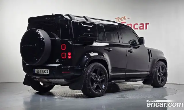 Land Rover Defender 2022 3.0 автомат (гидро), миниатюра 2