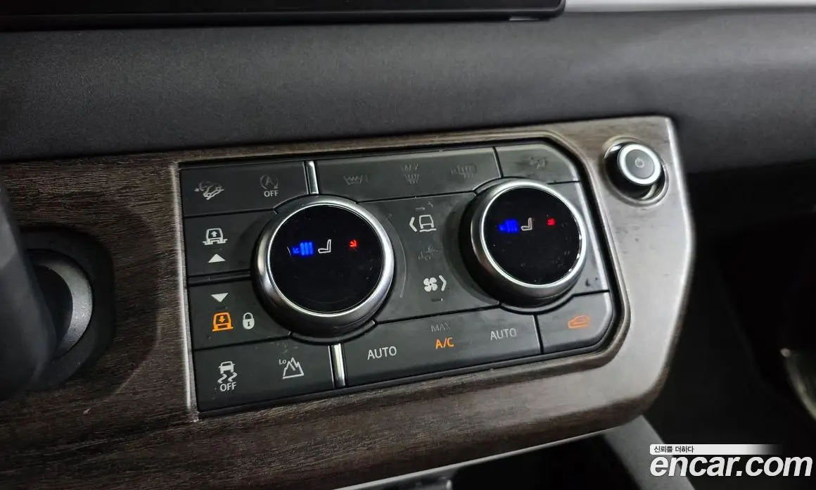 Land Rover Defender 2022 3.0 автомат (гидро), фото 12