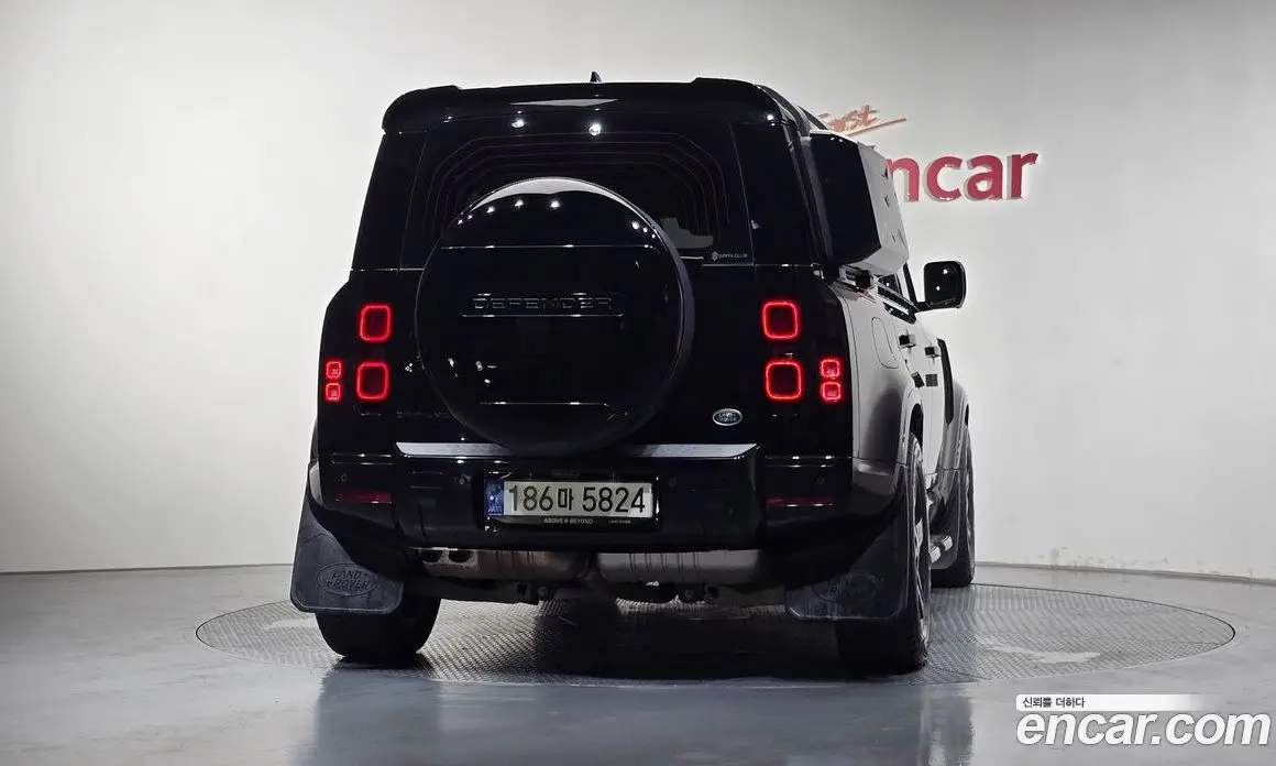 Land Rover Defender 2022 3.0 автомат (гидро), фото 4