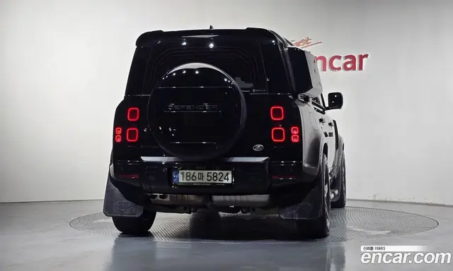 Land Rover Defender 2022 3.0 автомат (гидро), миниатюра 4
