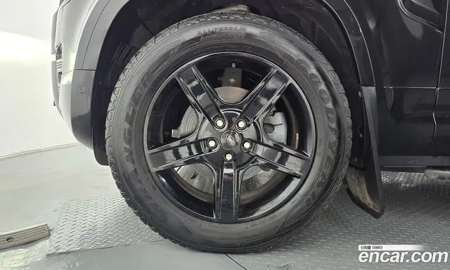 Land Rover Defender 2022 3.0 автомат (гидро), миниатюра 5