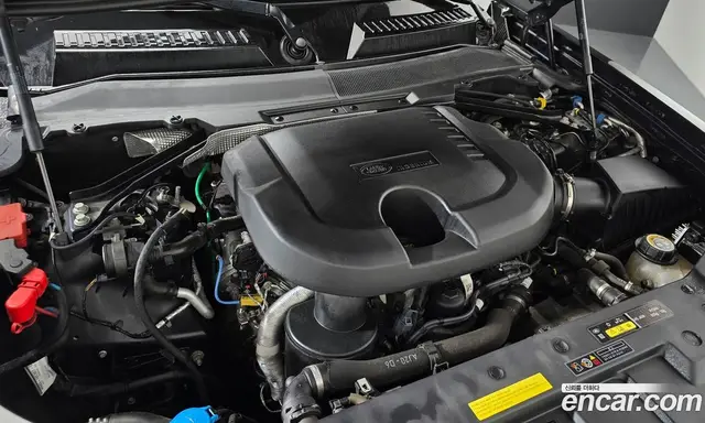 Land Rover Defender 2022 3.0 автомат (гидро), миниатюра 6