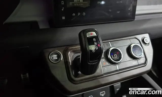 Land Rover Defender 2022 3.0 автомат (гидро), миниатюра 9