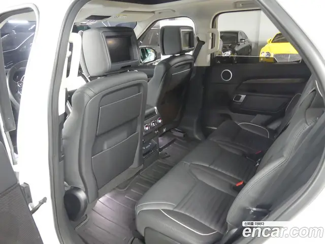 Land Rover Discovery 2017 3.0 автомат (гидро), миниатюра 11 Land Rover Discovery 2017 3.0 автомат (гидро), миниатюра 11