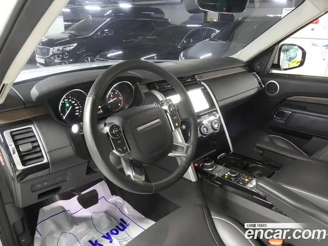 Land Rover Discovery 2017 3.0 автомат (гидро), миниатюра 4 Land Rover Discovery 2017 3.0 автомат (гидро), миниатюра 4
