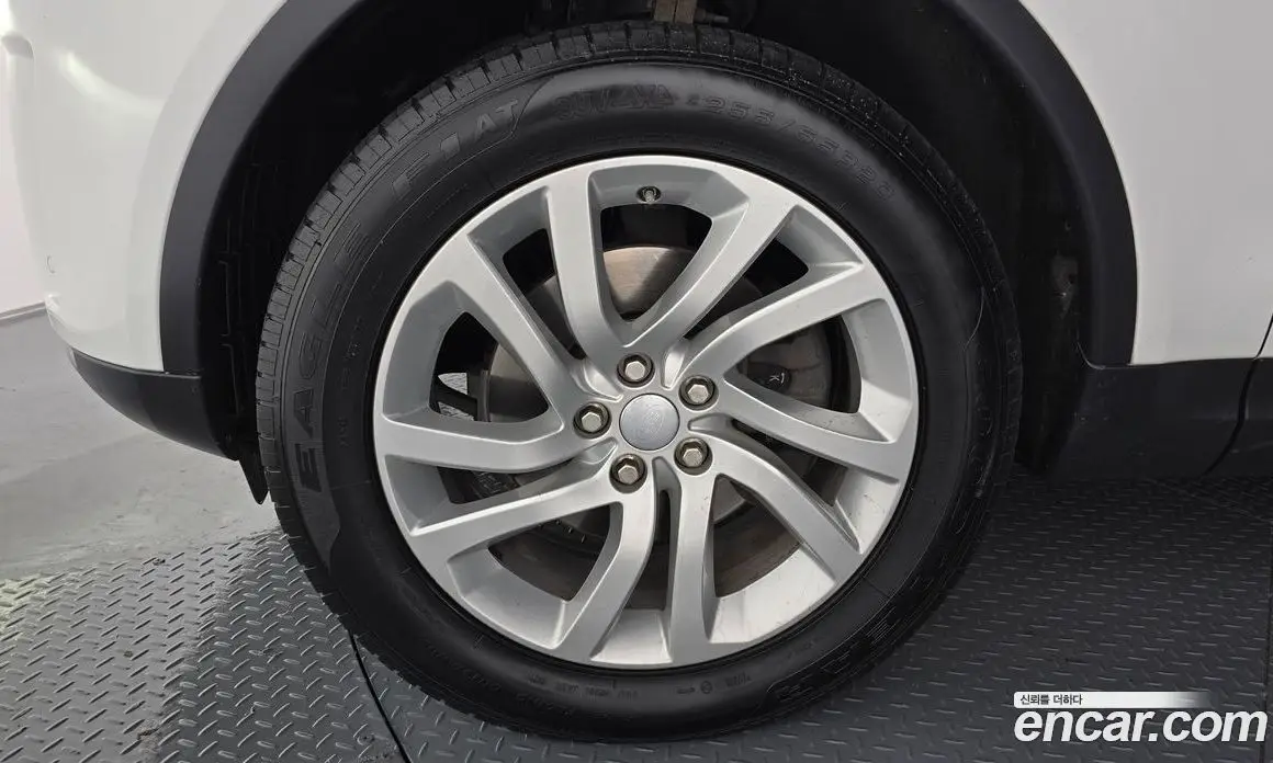 Land Rover Discovery 2018 3.0 автомат (гидро), фото 5