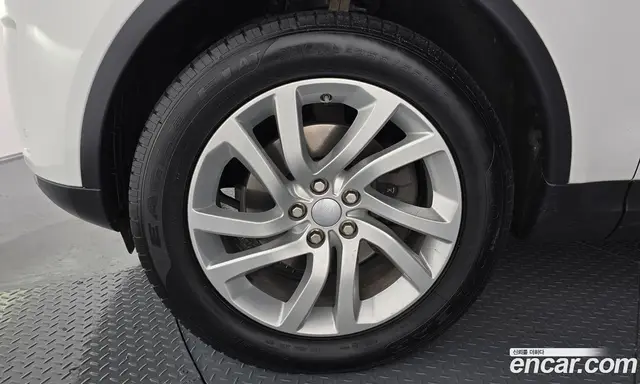 Land Rover Discovery 2018 3.0 автомат (гидро), миниатюра 5