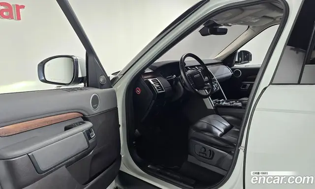 Land Rover Discovery 2018 3.0 автомат (гидро), миниатюра 10